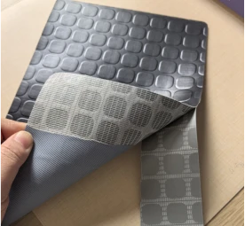 Economical PVC Patterned Flooring (with Mesh in The Middle)