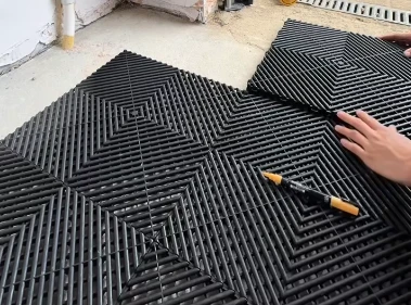 PP Interlocking Garage Floor 