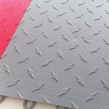 PP Interlocking Garage Floor Mat- Compass Pattern